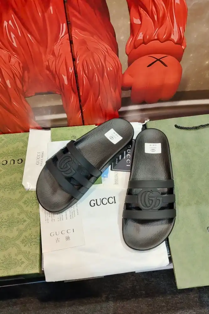 hype Gucci Slippers