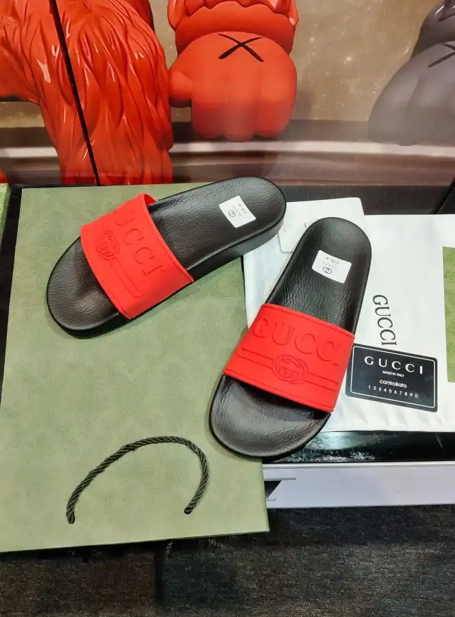 hype Gucci Slippers