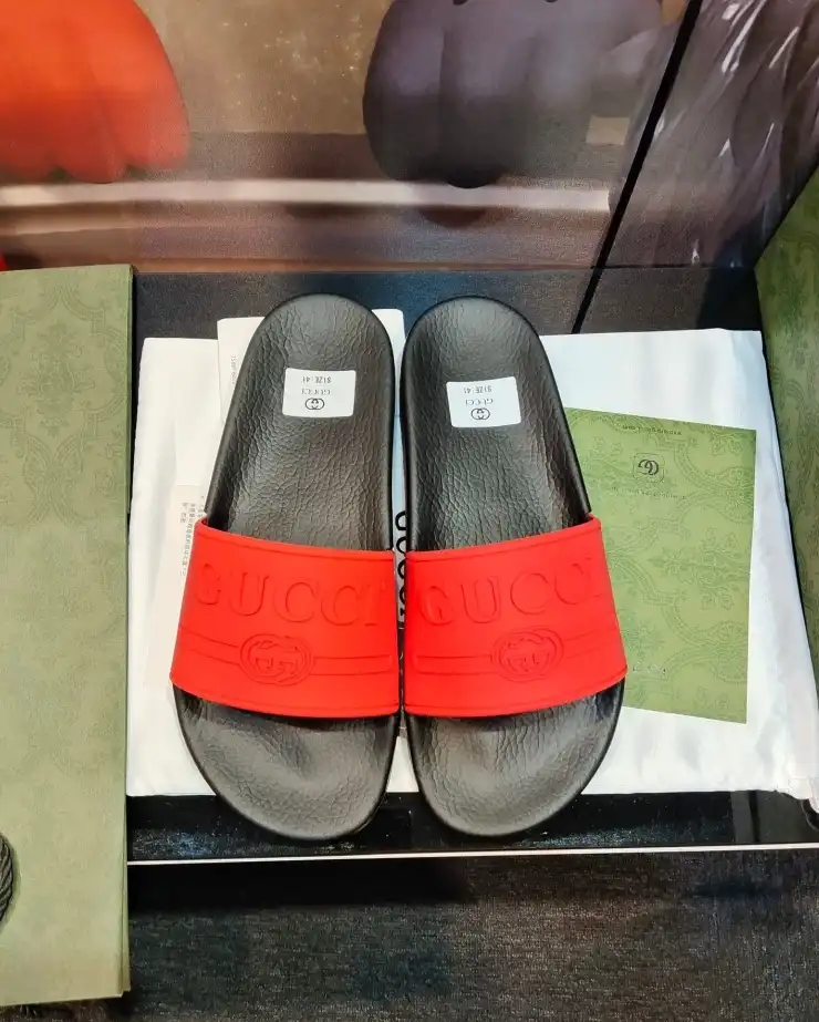 hype Gucci Slippers