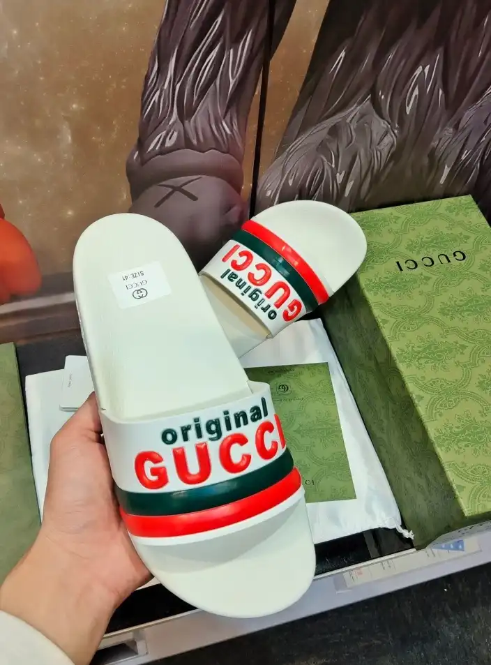 hype Gucci Slippers