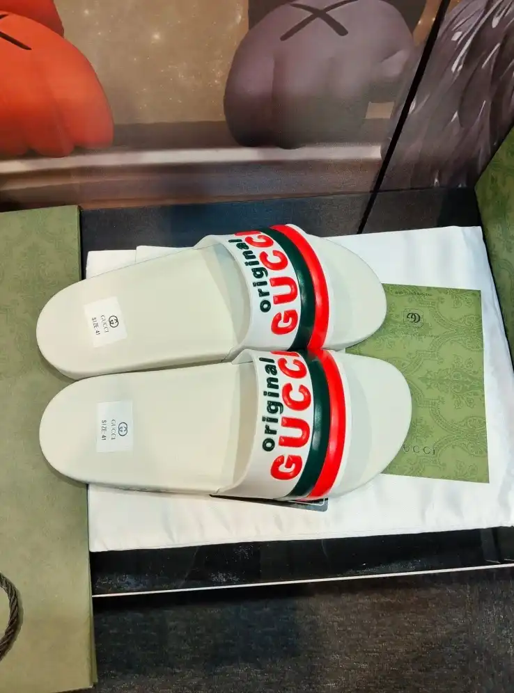 hype Gucci Slippers