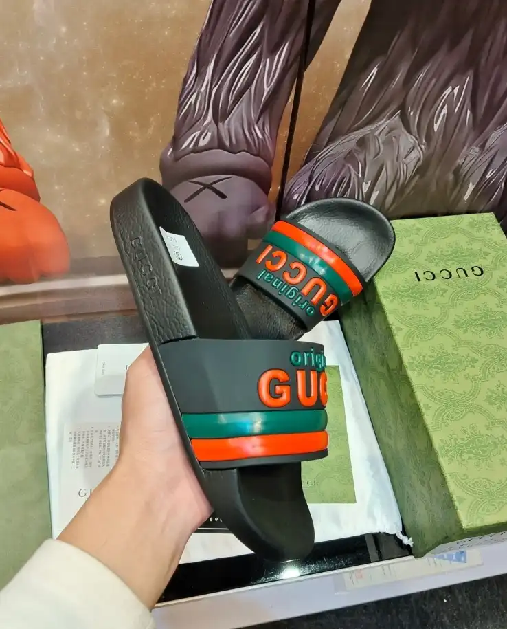 hype Gucci Slippers