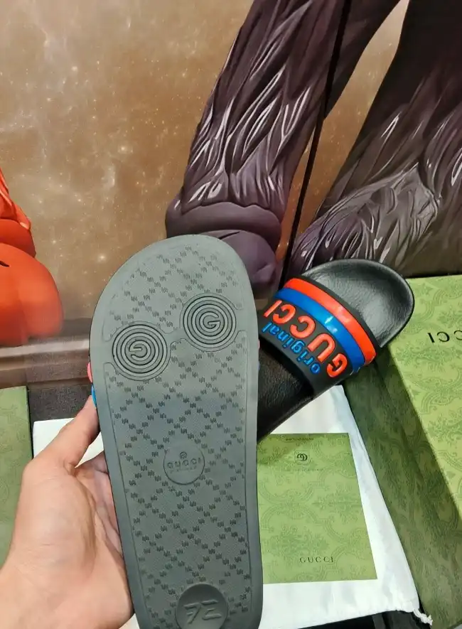 hype Gucci Slippers