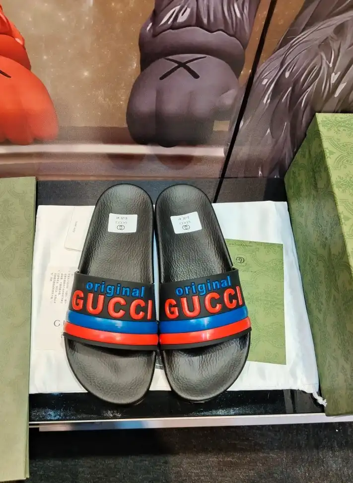 hype Gucci Slippers