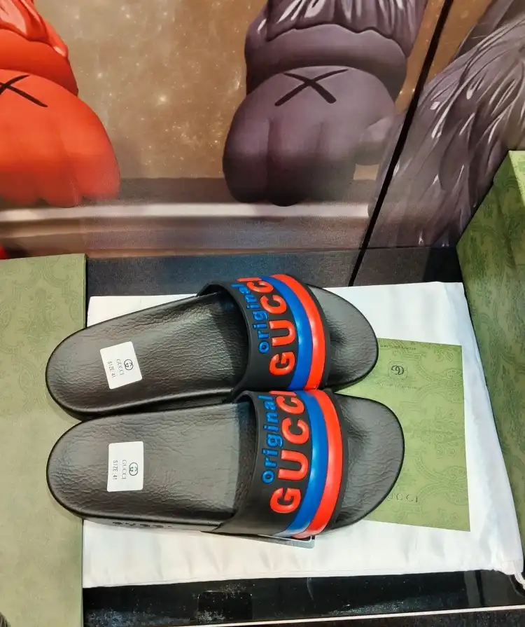 hype Gucci Slippers