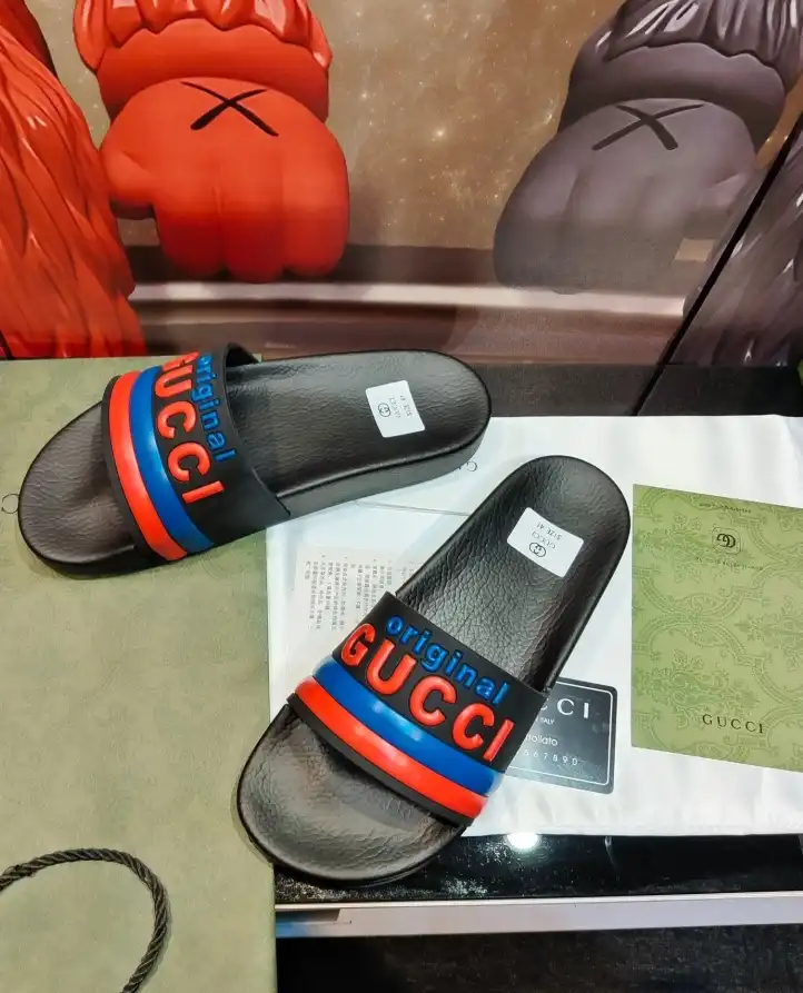 hype Gucci Slippers