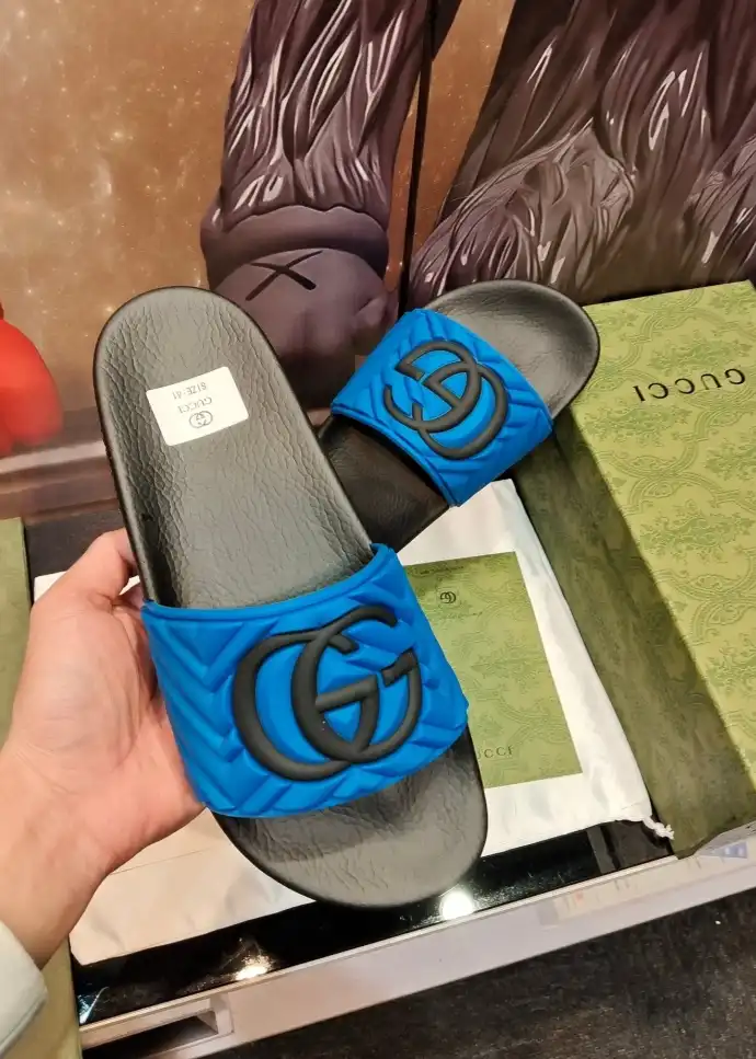 hype Gucci Slippers