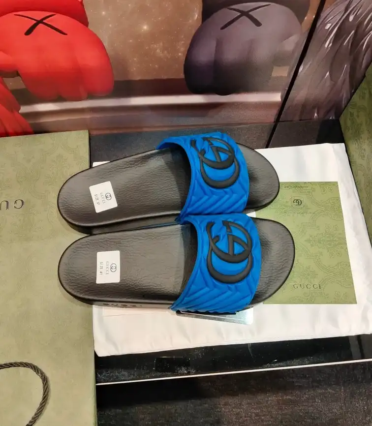 hype Gucci Slippers