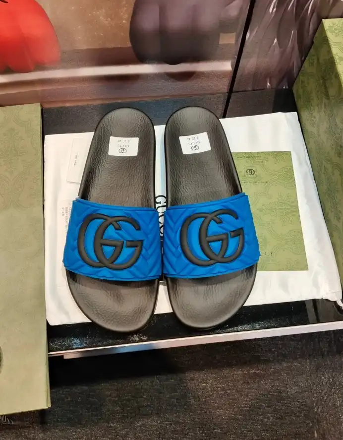 hype Gucci Slippers