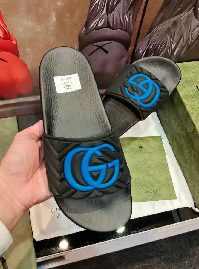 hype Gucci Slippers