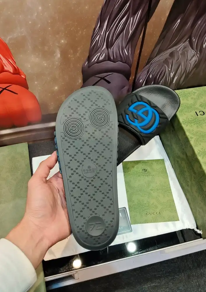 hype Gucci Slippers