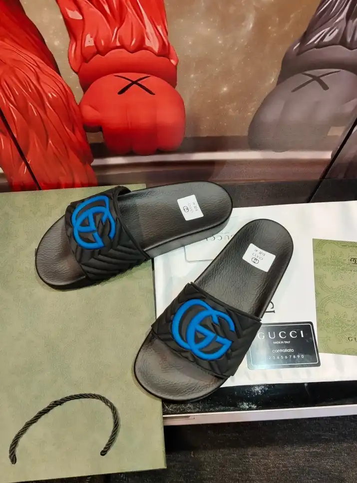 hype Gucci Slippers