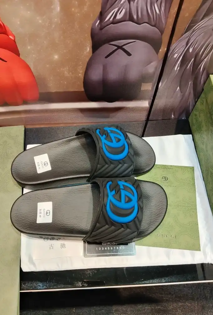 hype Gucci Slippers