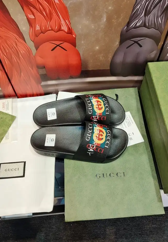 hype Gucci Slippers