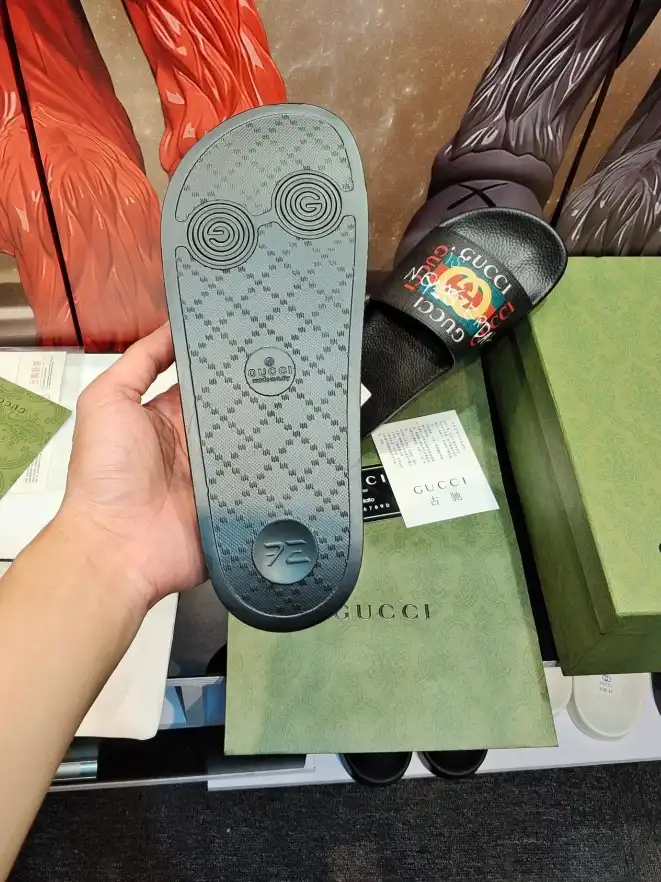 hype Gucci Slippers