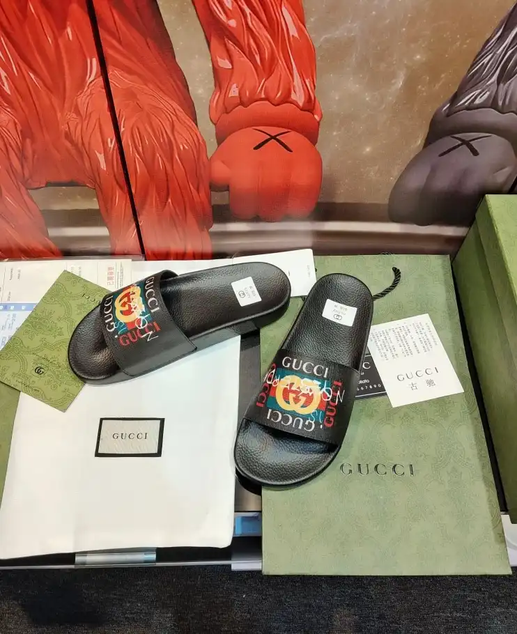 hype Gucci Slippers