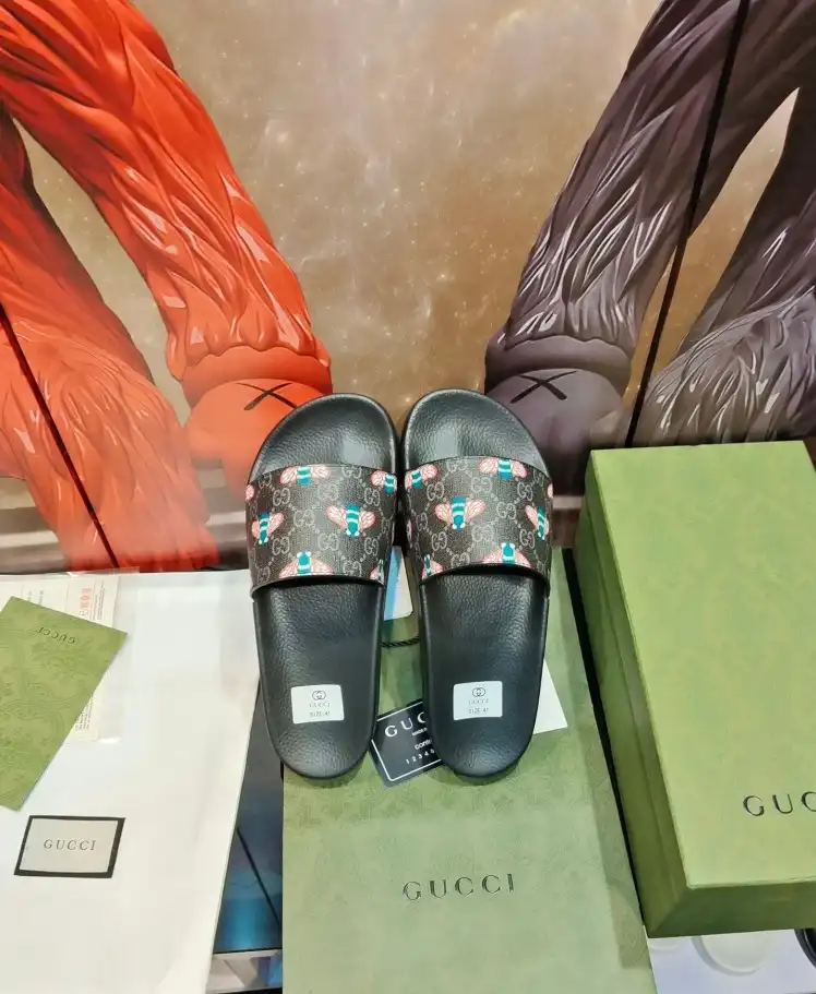 hype Gucci Slippers