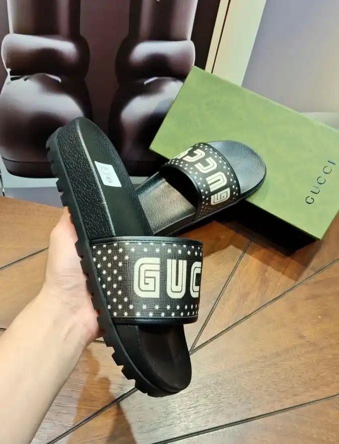 hype Gucci Slippers