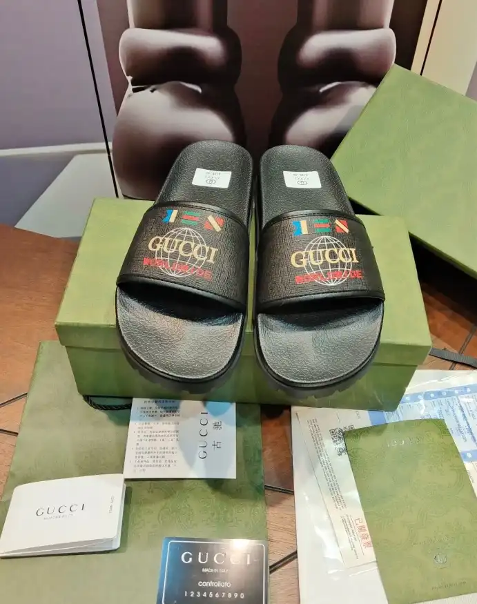 hype Gucci Slippers