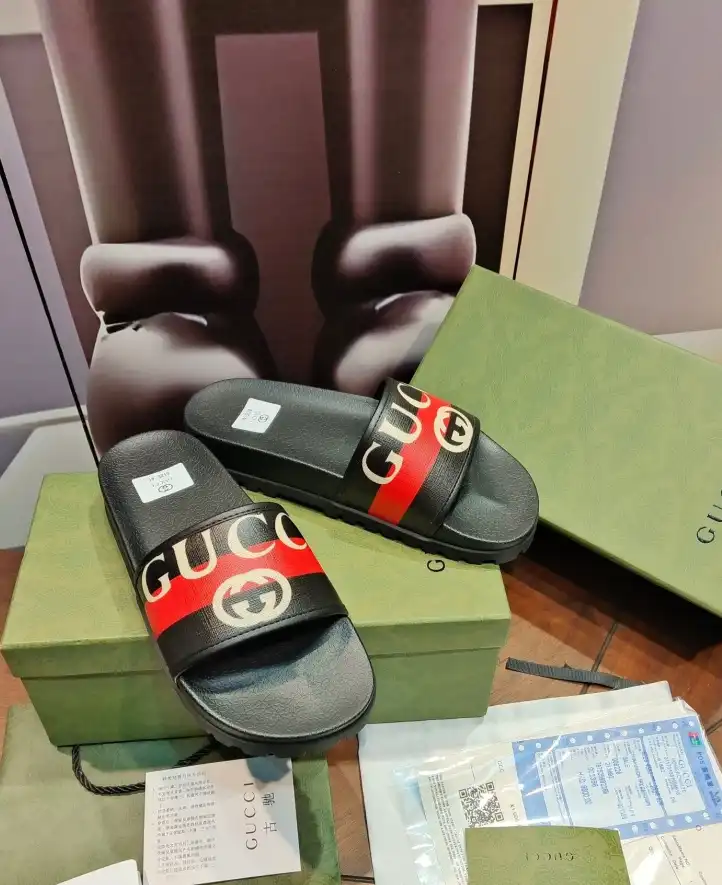 hype Gucci Slippers