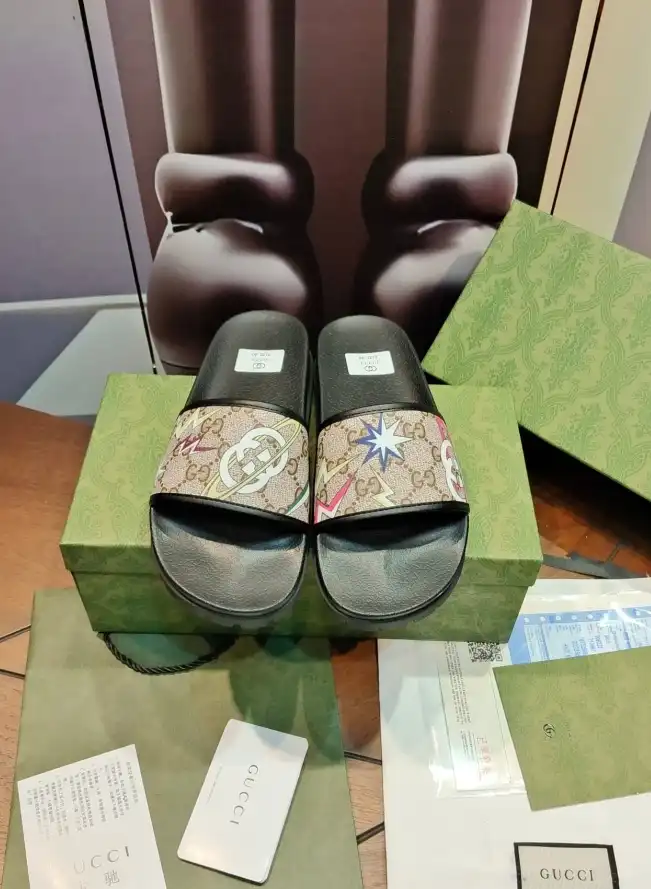 hype Gucci Slippers