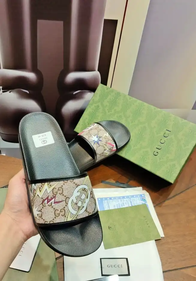 hype Gucci Slippers