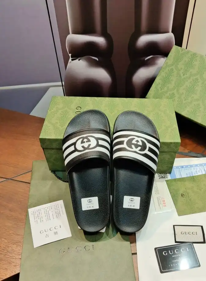 hype Gucci Slippers