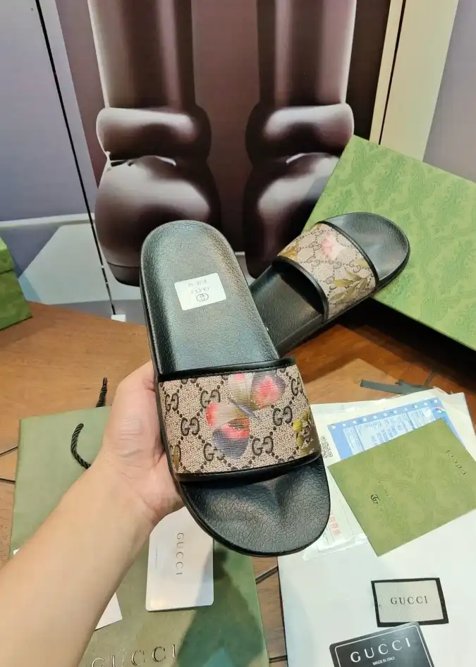 hype Gucci Slippers