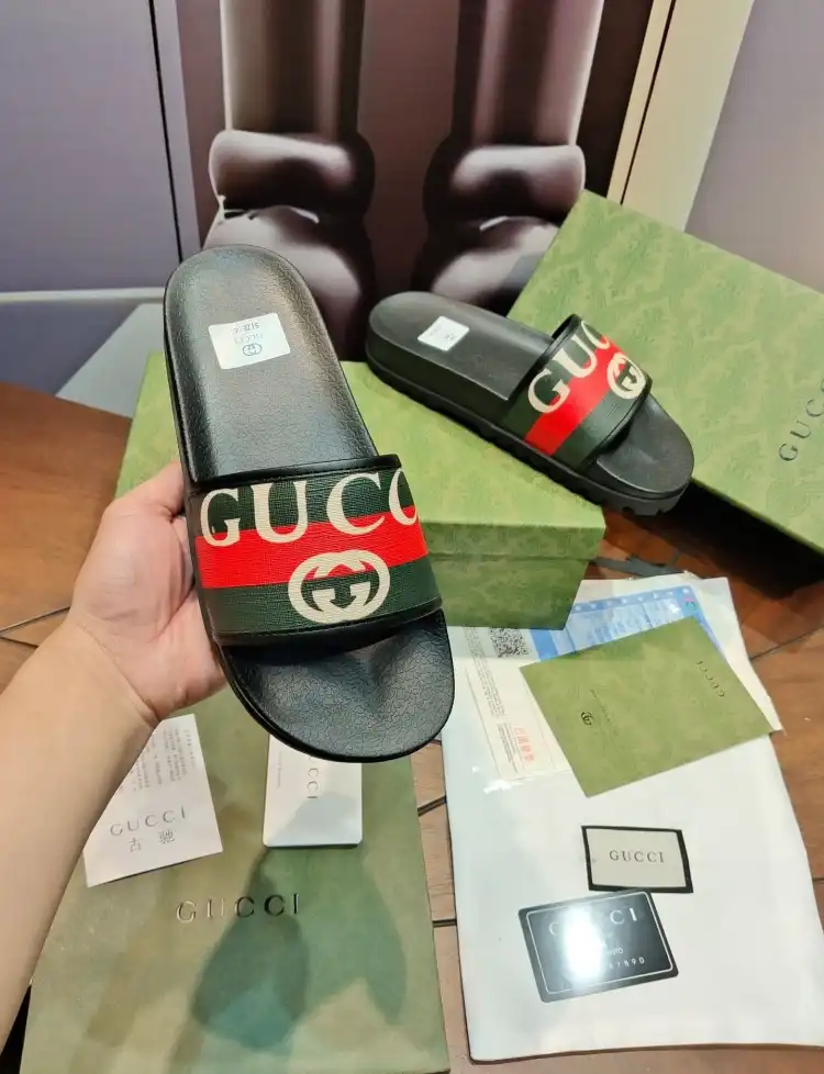 hype Gucci Slippers