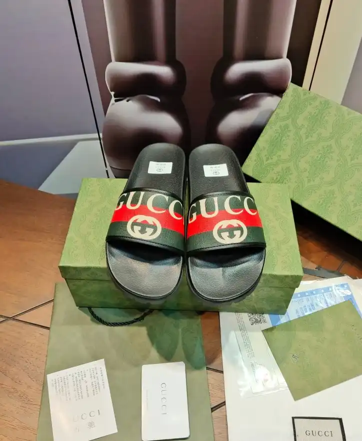 hype Gucci Slippers