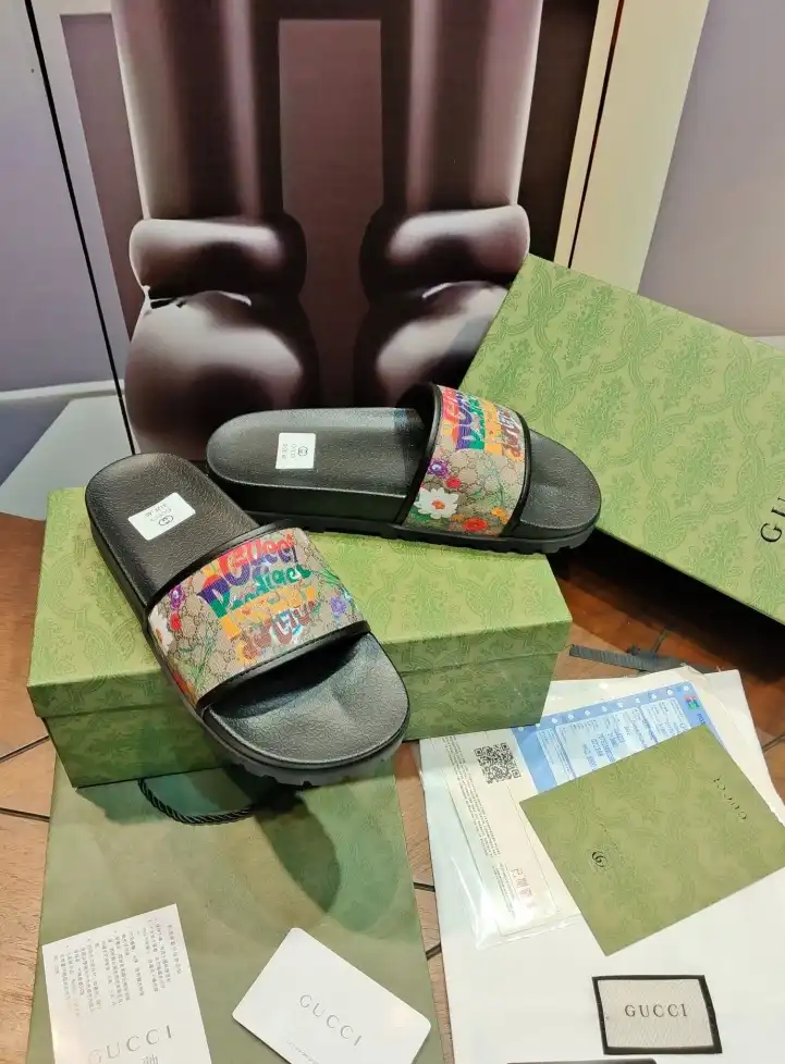 hype Gucci Slippers