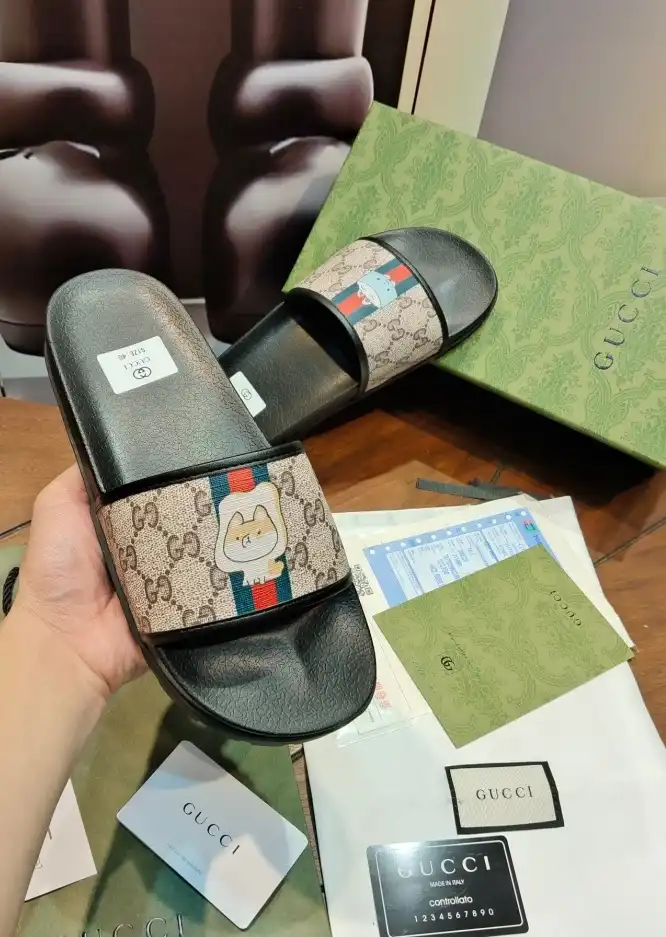 hype Gucci Slippers