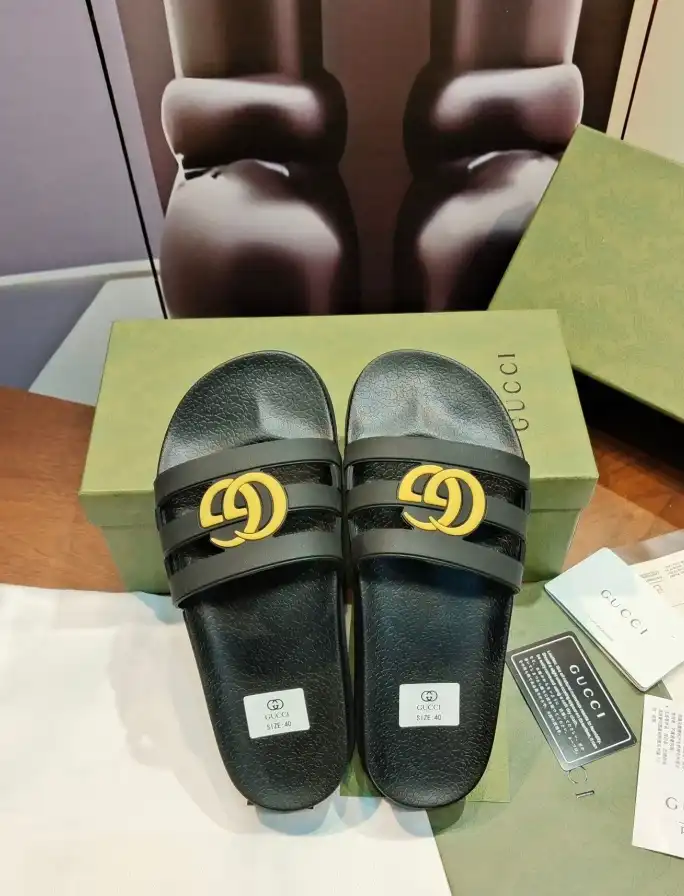 hype Gucci Slippers