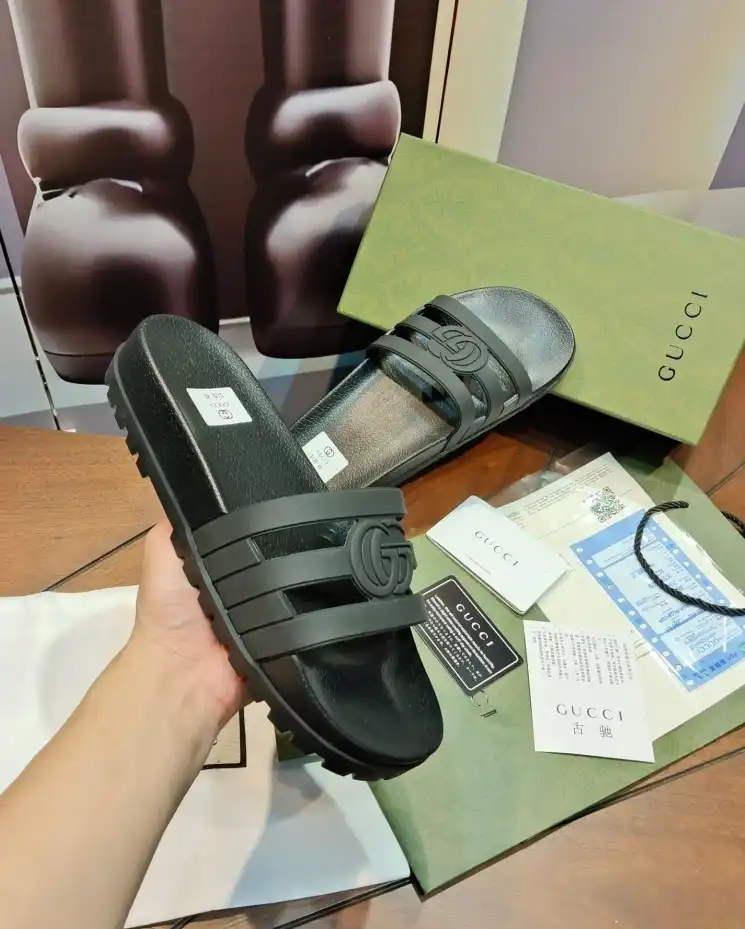 hype Gucci Slippers