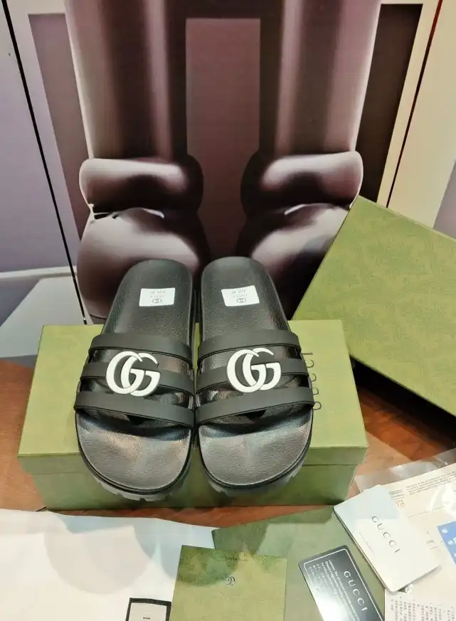 hype Gucci Slippers