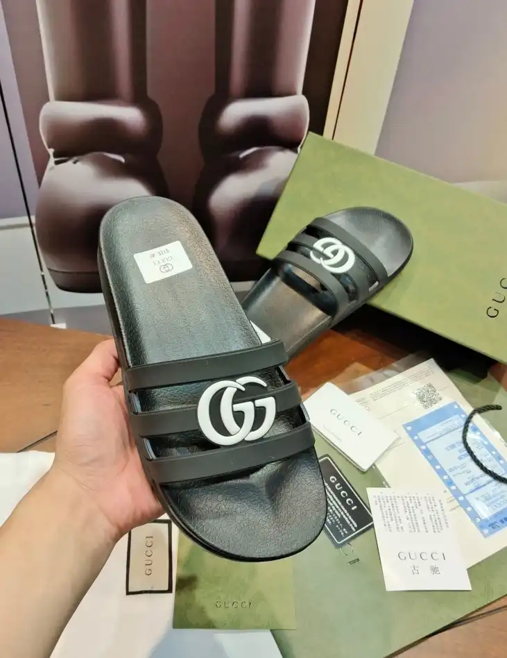 hype Gucci Slippers