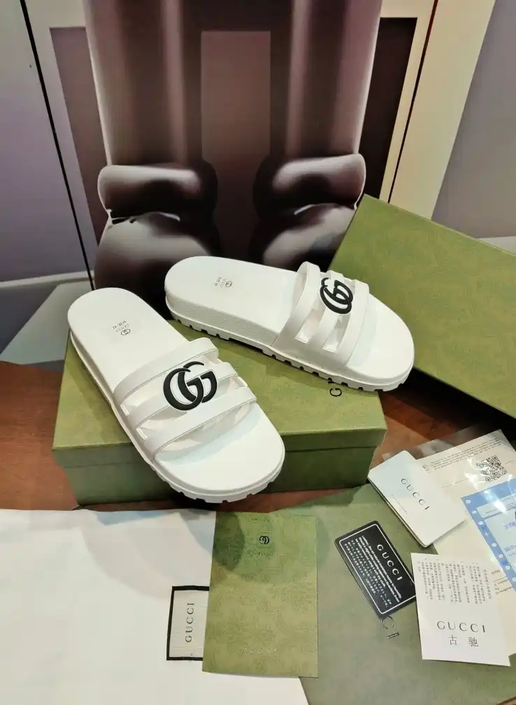 hype Gucci Slippers