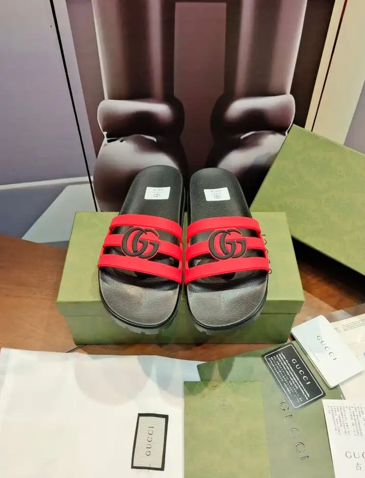 hype Gucci Slippers