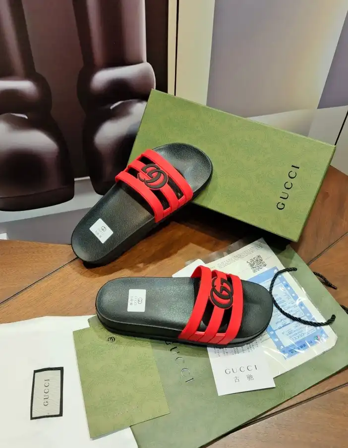 hype Gucci Slippers