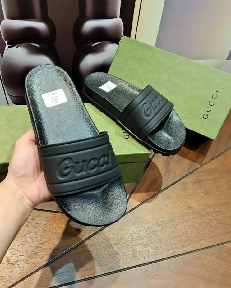 hype Gucci Slippers