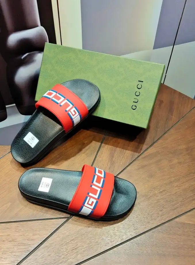 hype Gucci Slippers