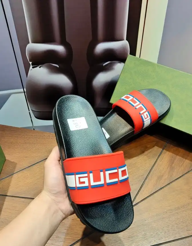 hype Gucci Slippers