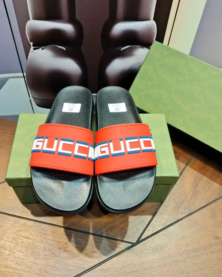 hype Gucci Slippers