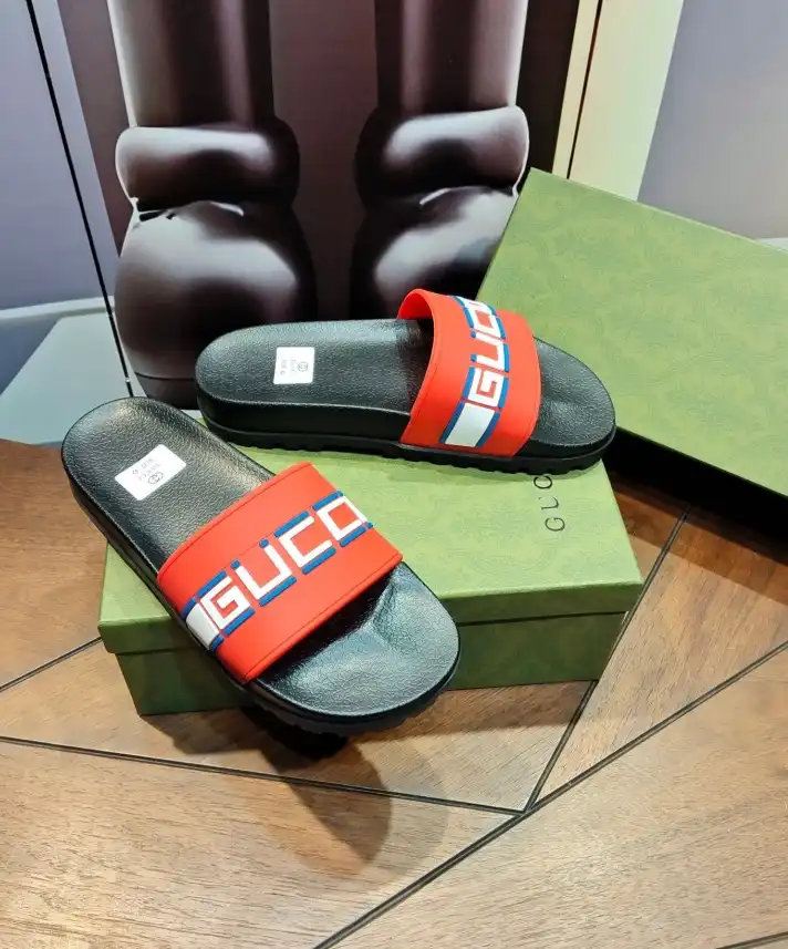 hype Gucci Slippers