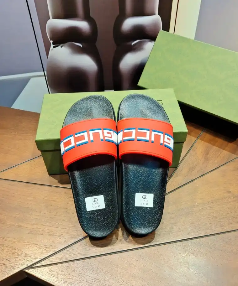 hype Gucci Slippers