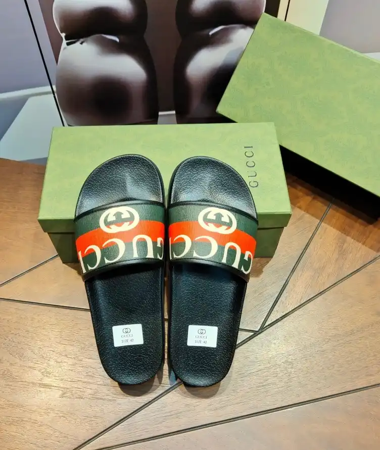 hype Gucci Slippers