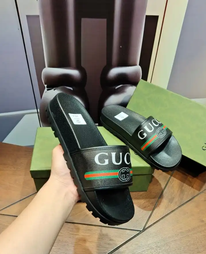 hype Gucci Slippers