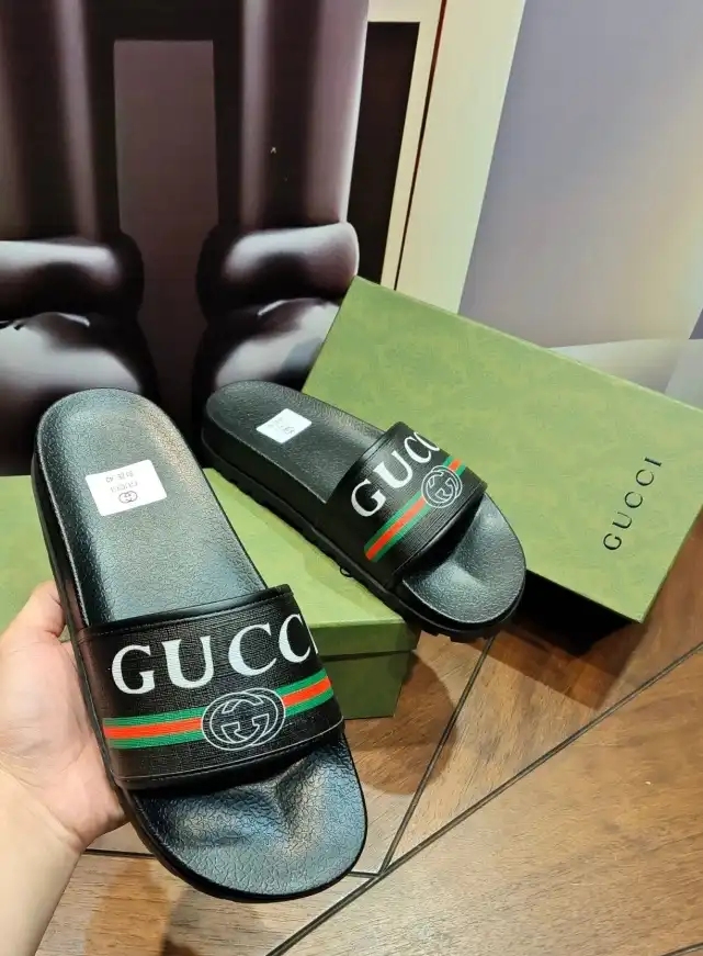 hype Gucci Slippers