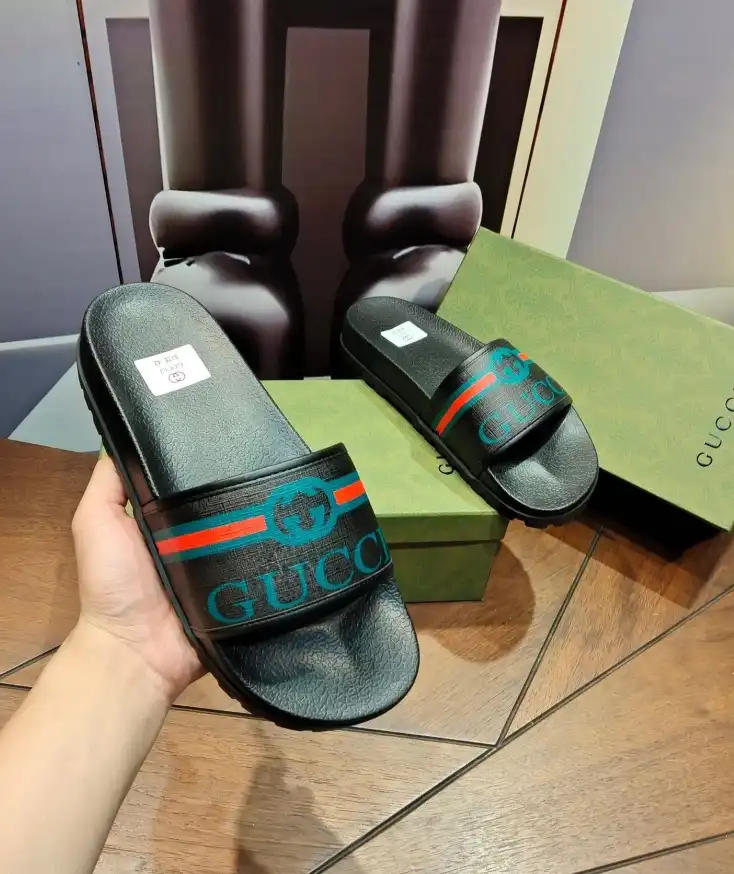 hype Gucci Slippers