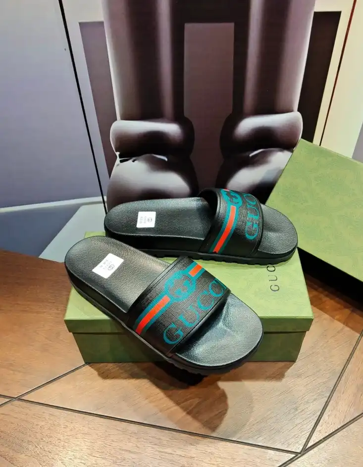 hype Gucci Slippers